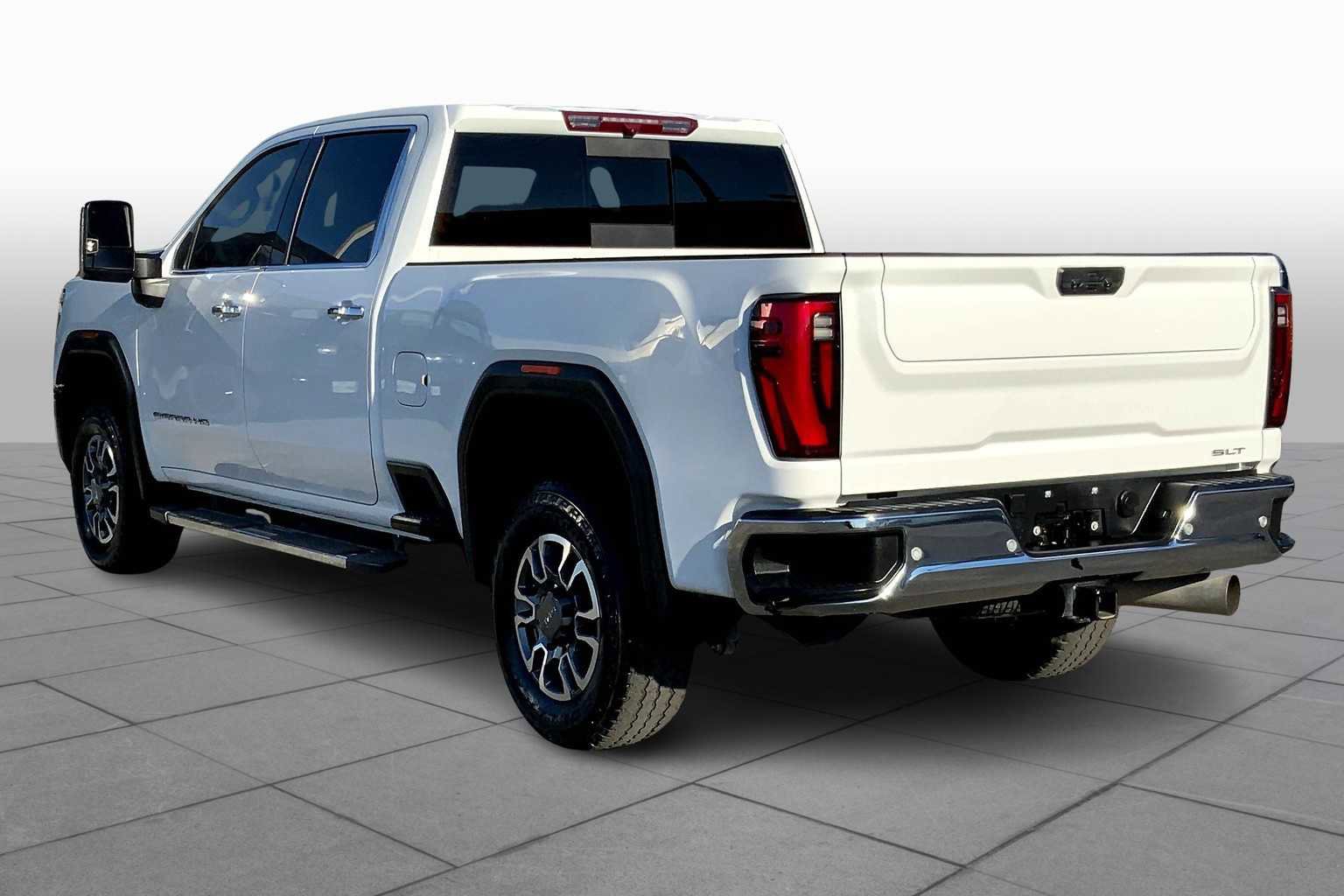Used 2024 GMC Sierra 2500 SLT w/ SLT Premium Package image 21