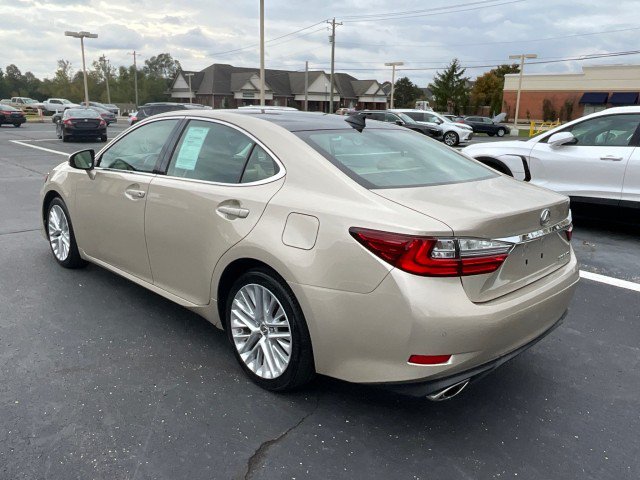 Used 2018 Lexus ES 350 w/ Luxury Package w/Wood Trim FWD image 5