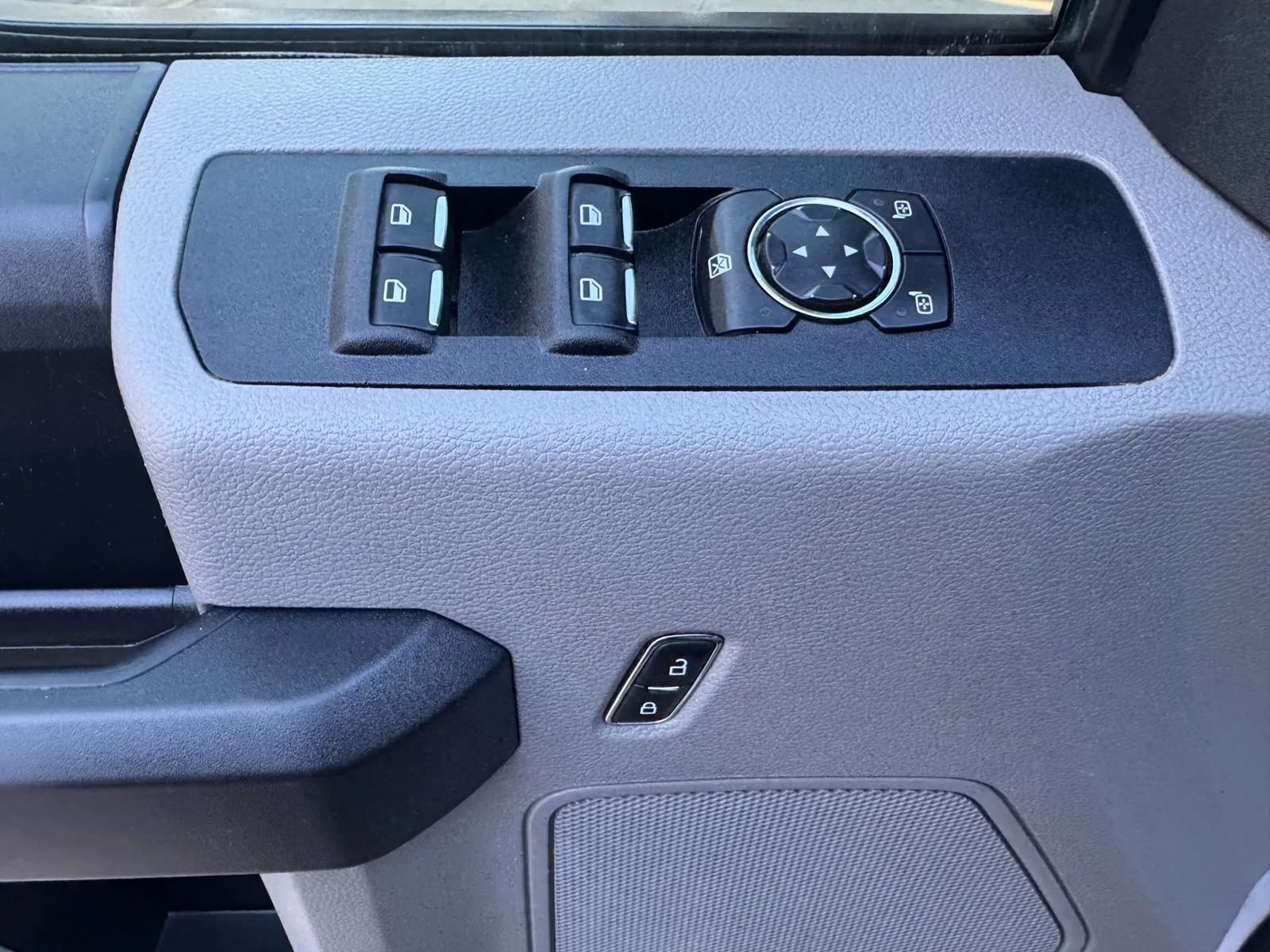Used 2020 Ford F250 XL w/ Power Equipment Group AWD/4WD image 14