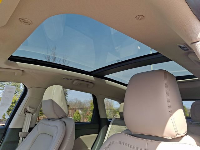 Used 2022 Lincoln Corsair Grand Touring image 14