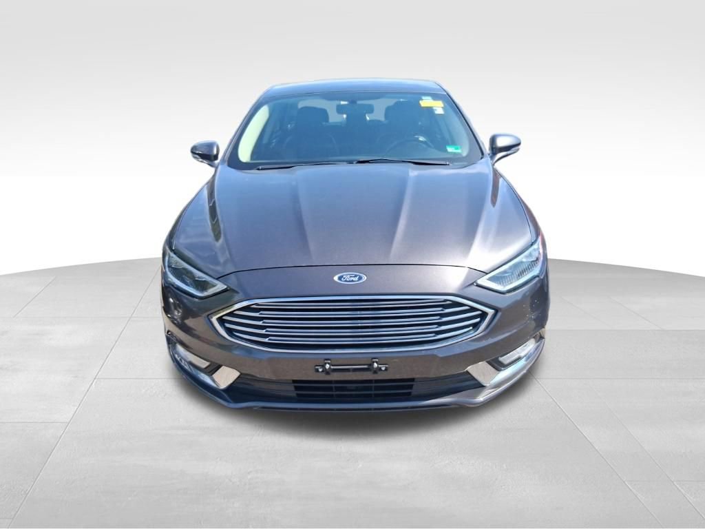 Used 2017 Ford Fusion Titanium image 2