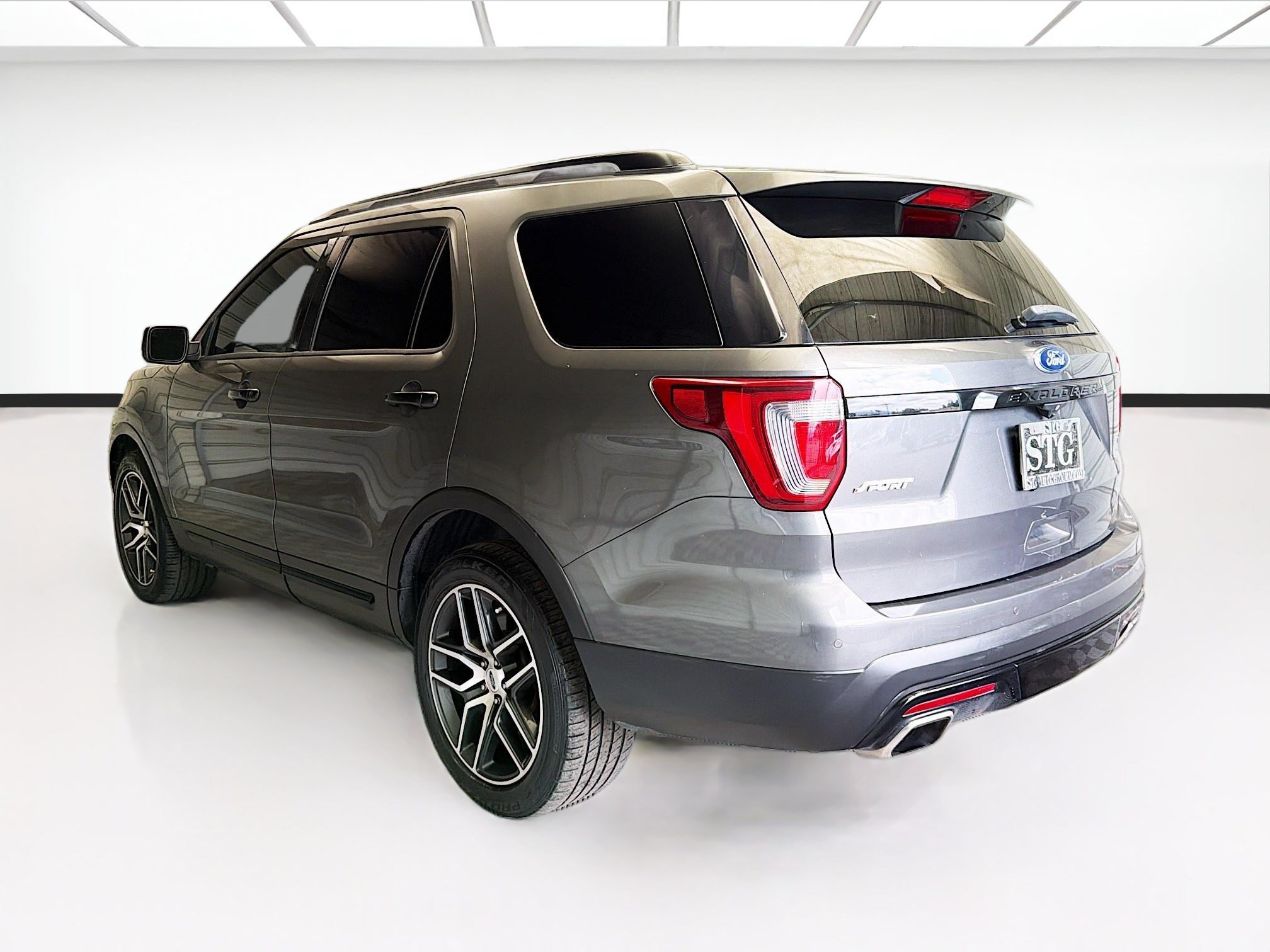 Used 2017 Ford Explorer Sport w/ Equipment Group 401A AWD/4WD image 6