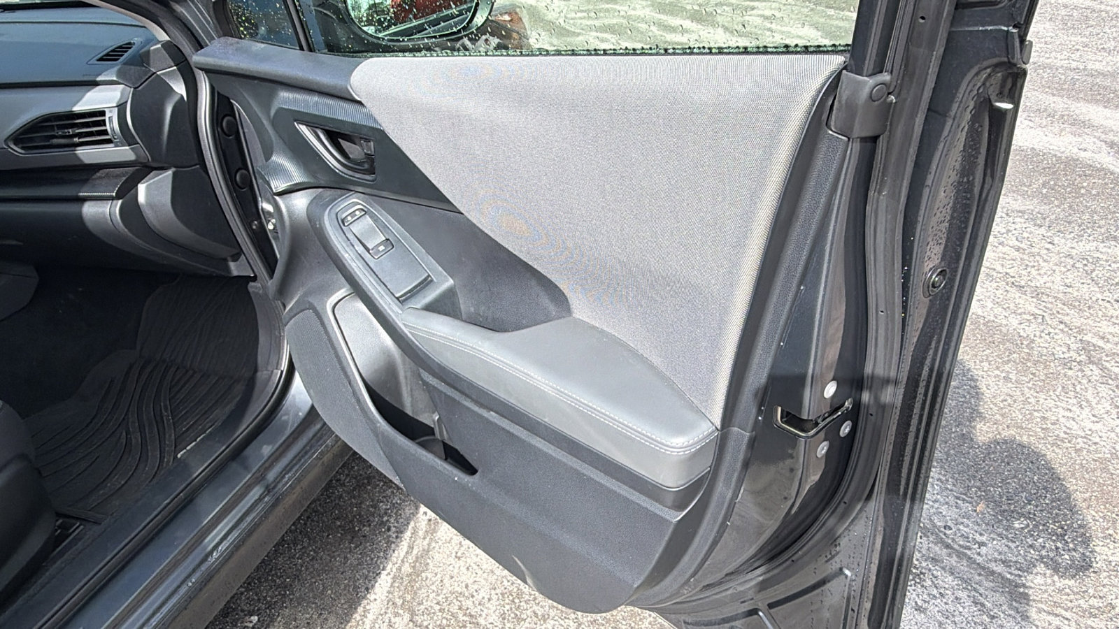 Used 2024 Subaru Crosstrek 2.0i Premium image 19