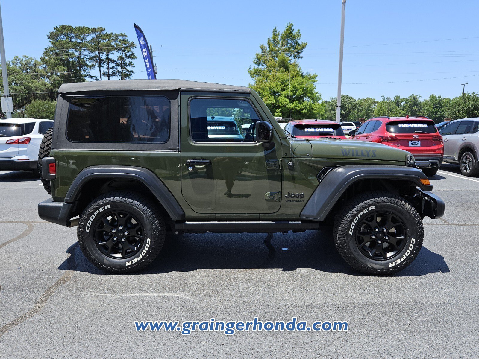 Used 2021 Jeep Wrangler Sport AWD/4WD image 6