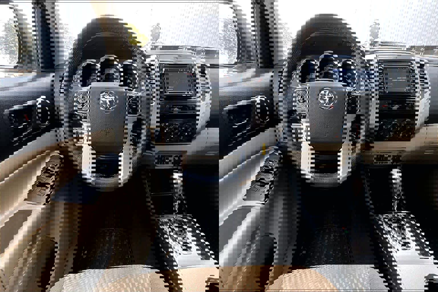 Used 2015 Toyota Tacoma PreRunner image 6