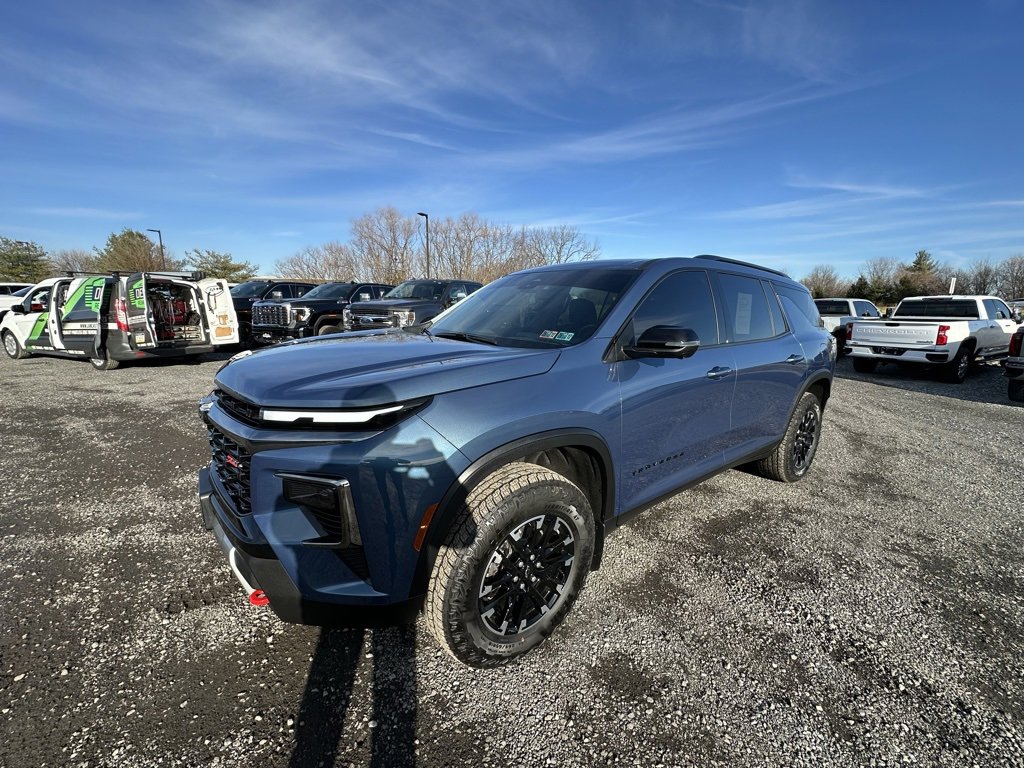 Used 2025 Chevrolet Traverse Z71 w/ LPO, Floor Liner Package image 7