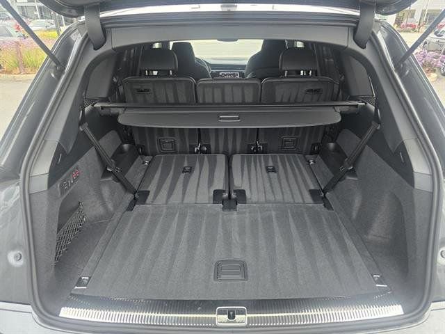 New 2025 Audi SQ7 Premium Plus image 13