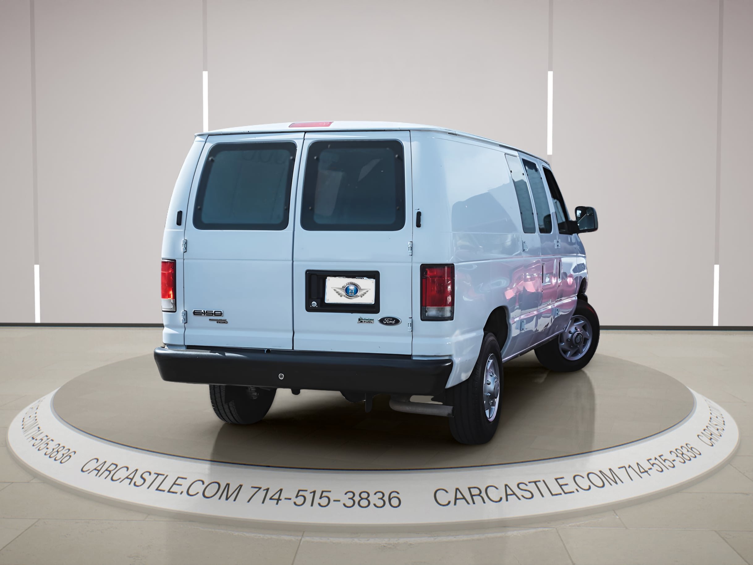 Used 2014 Ford E-150 and Econoline 150 w/ Power Group RWD image 2
