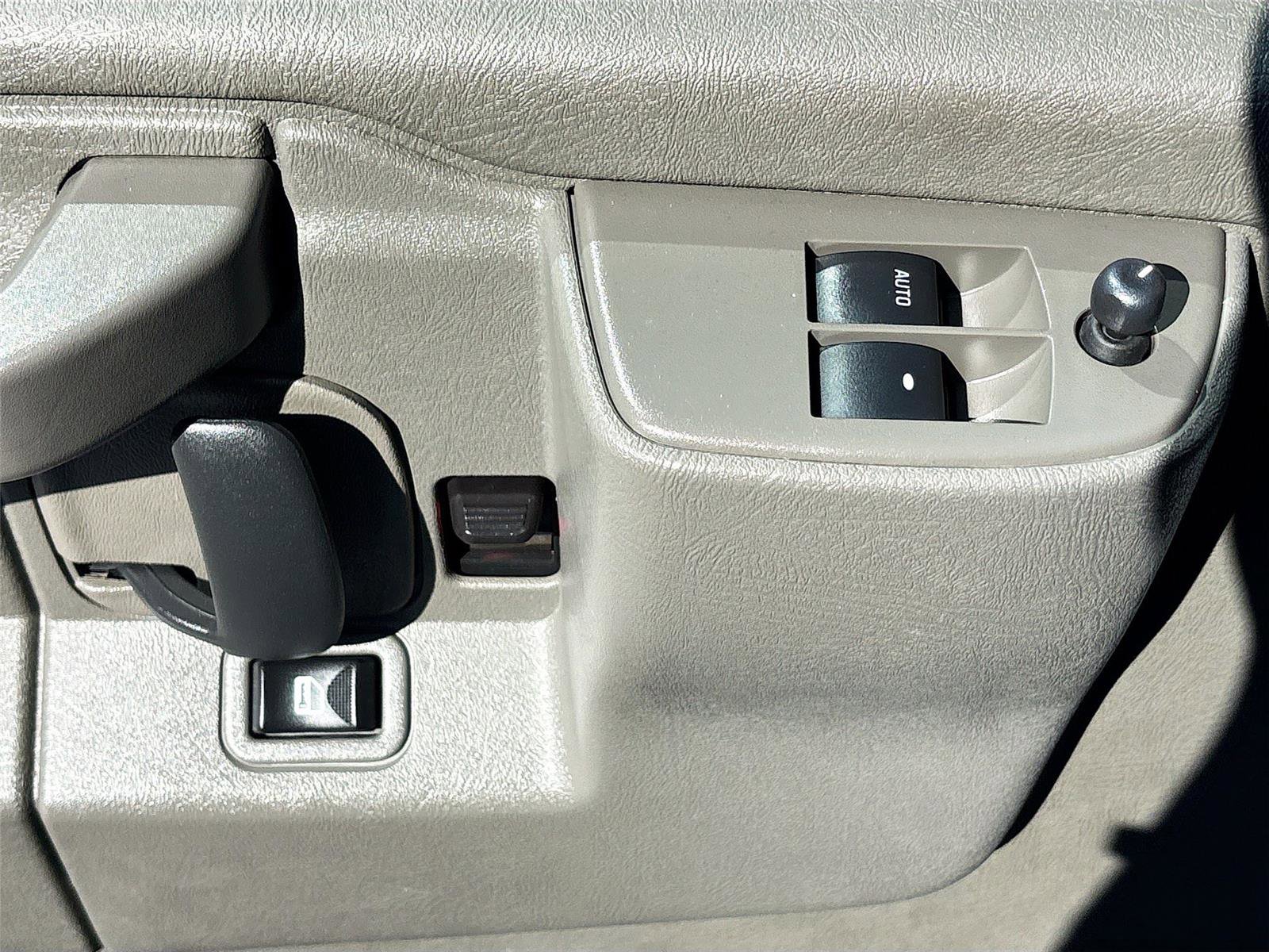 Used 2023 Chevrolet Express 3500 LT w/ LT Preferred Equipment Group image 17