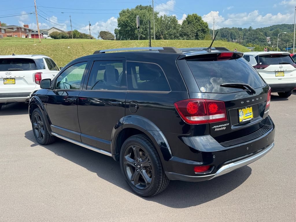 Used 2018 Dodge Journey Crossroad FWD image 4