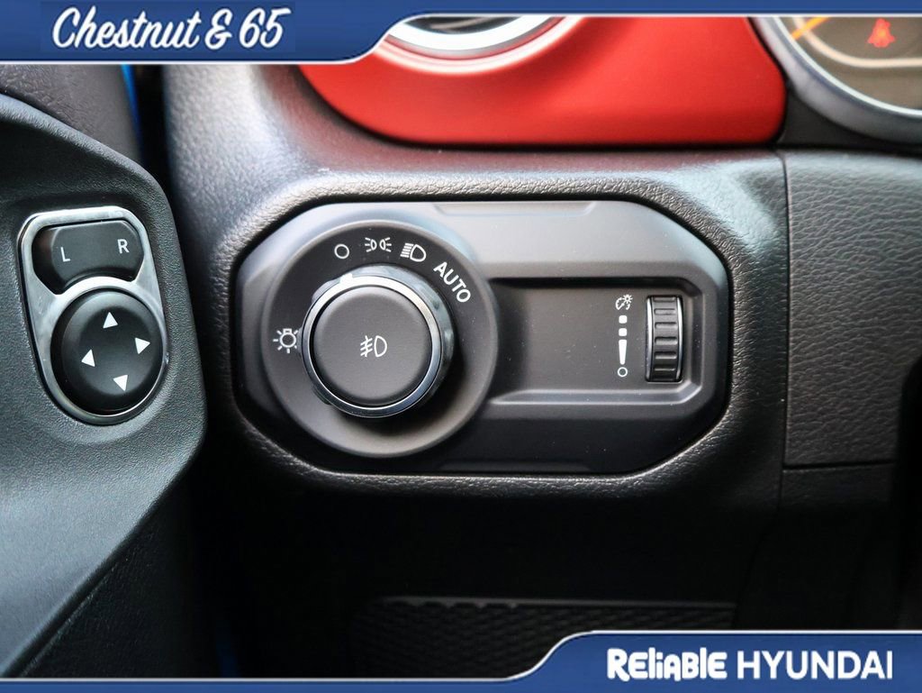 Used 2023 Jeep Wrangler Unlimited Rubicon w/ Cold Weather Group image 31