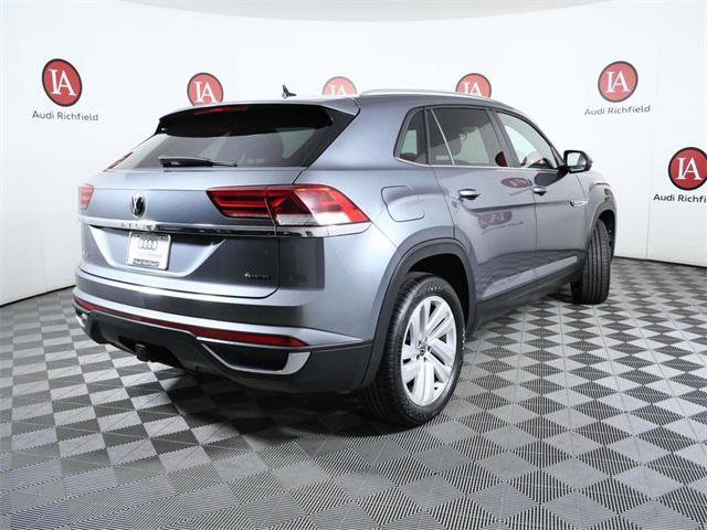 Used 2023 Volkswagen Atlas Cross Sport SE w/ Panoramic Sunroof Package image 8