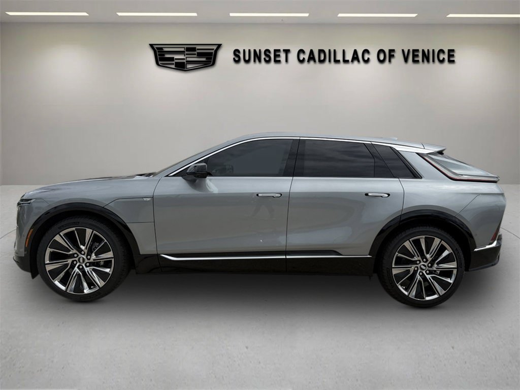 New 2027 Cadillac Lyriq Signature Luxury w/ Nappa Leather Package AWD/4WD image 6