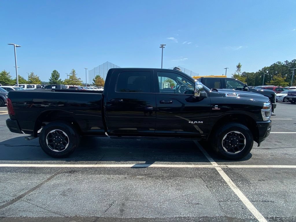 Used 2025 RAM 3500 Laramie AWD/4WD image 8