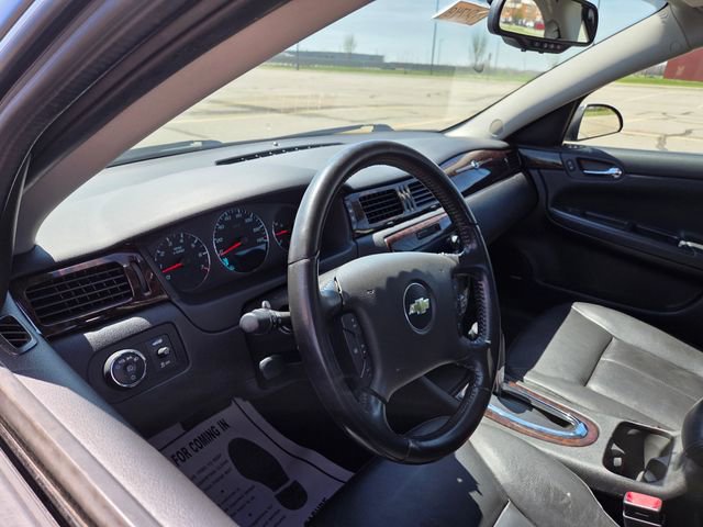Used 2014 Chevrolet Impala LTZ FWD image 12