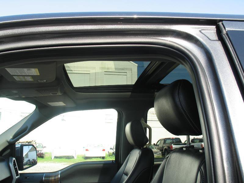 Used 2019 Ford F150 Lariat w/ Equipment Group 502A Luxury AWD/4WD image 60