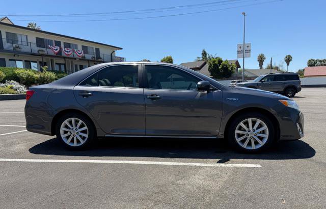 Used 2014 Toyota Camry XLE w/ Moonroof Package FWD image 8