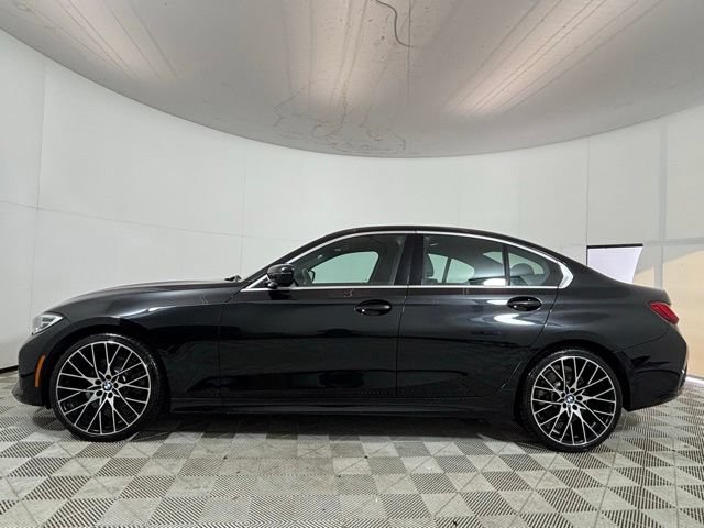 Used 2019 BMW 330i xDrive Sedan w/ Convenience Package AWD/4WD image 4