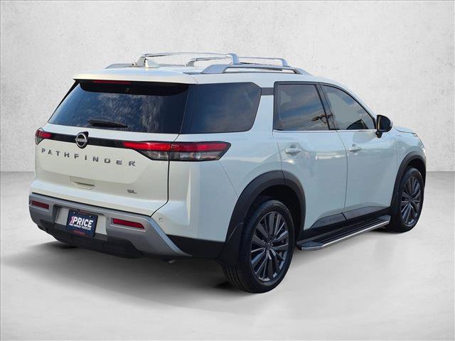 Used 2023 Nissan Pathfinder SL w/ SL Premium Package FWD image 5