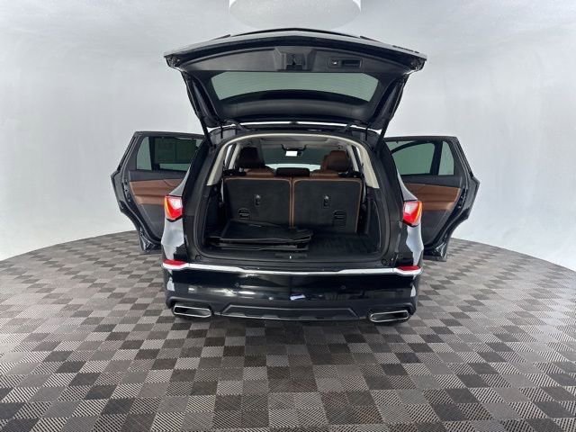 Used 2023 Acura MDX SH-AWD w/ Technology Package image 19