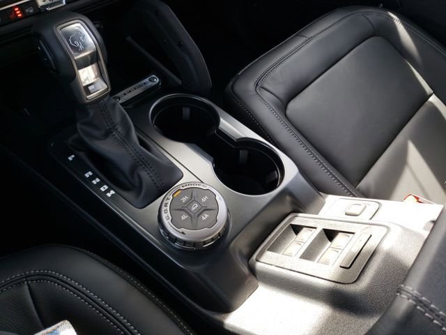 New 2026 Ford Bronco Outer Banks w/ Sasquatch Package image 25