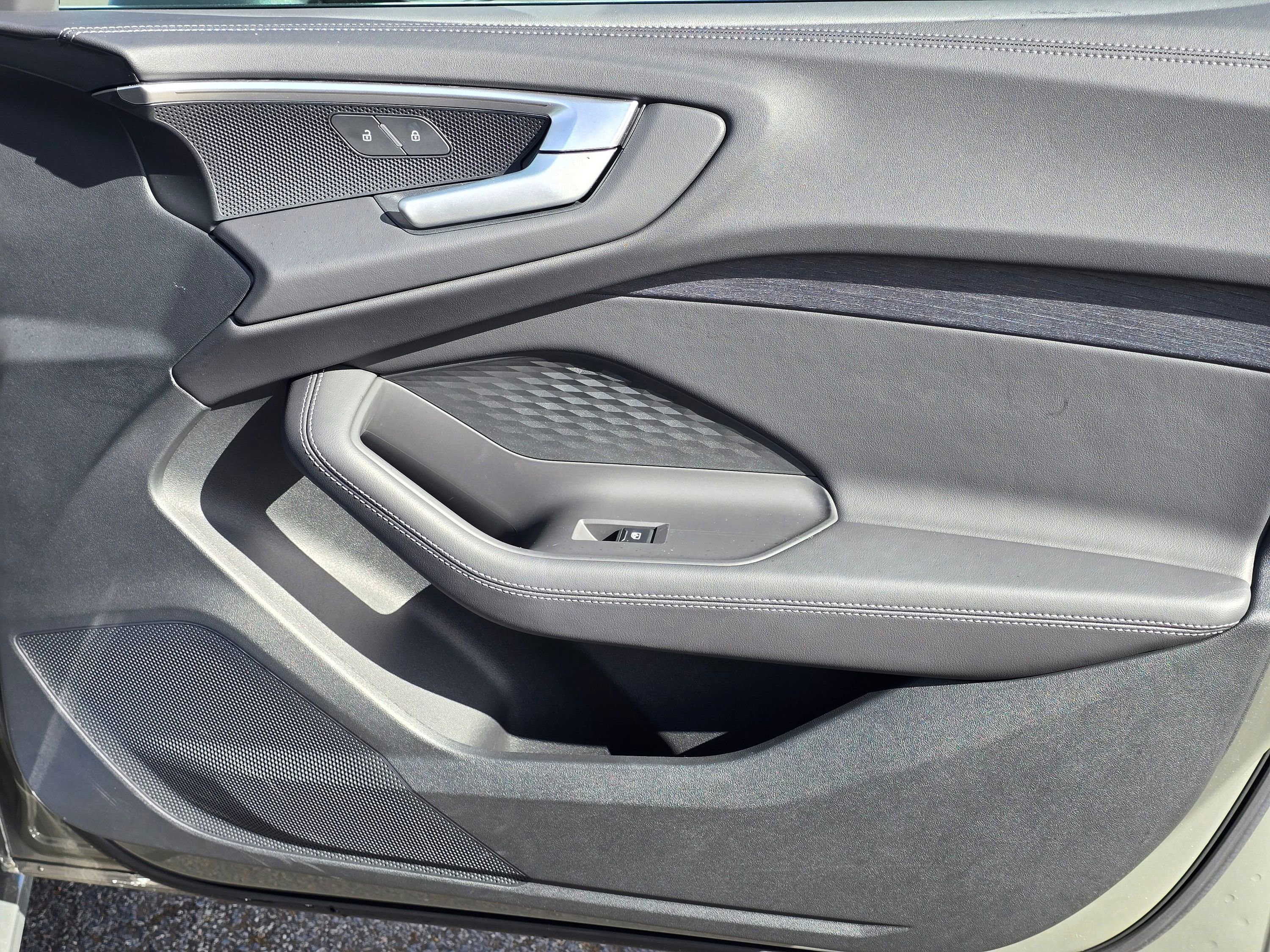 Used 2025 Audi A5 2.0T Premium w/ Convenience Package image 26