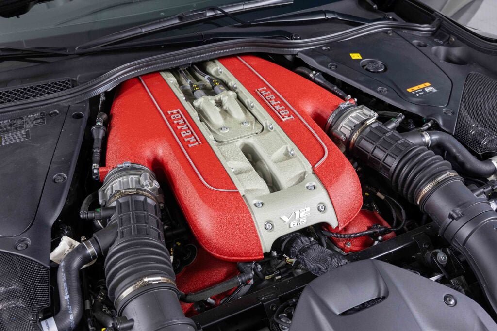 Used 2021 Ferrari 812 GTS RWD image 62