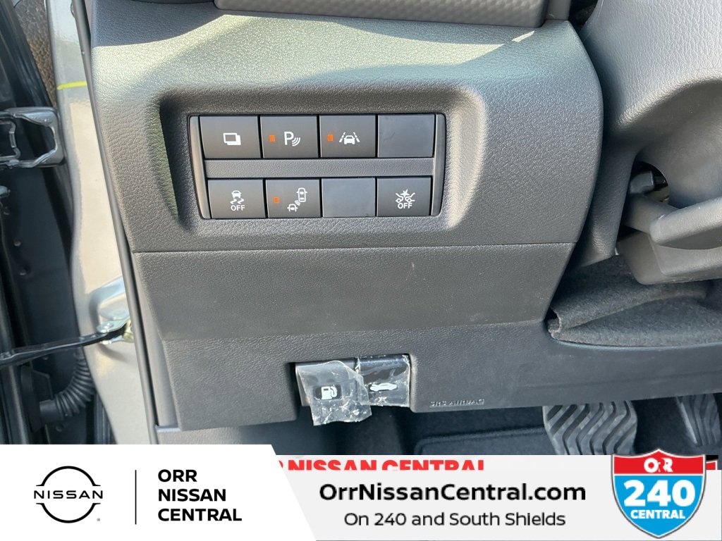 New 2025 Nissan Kicks Play S image 18