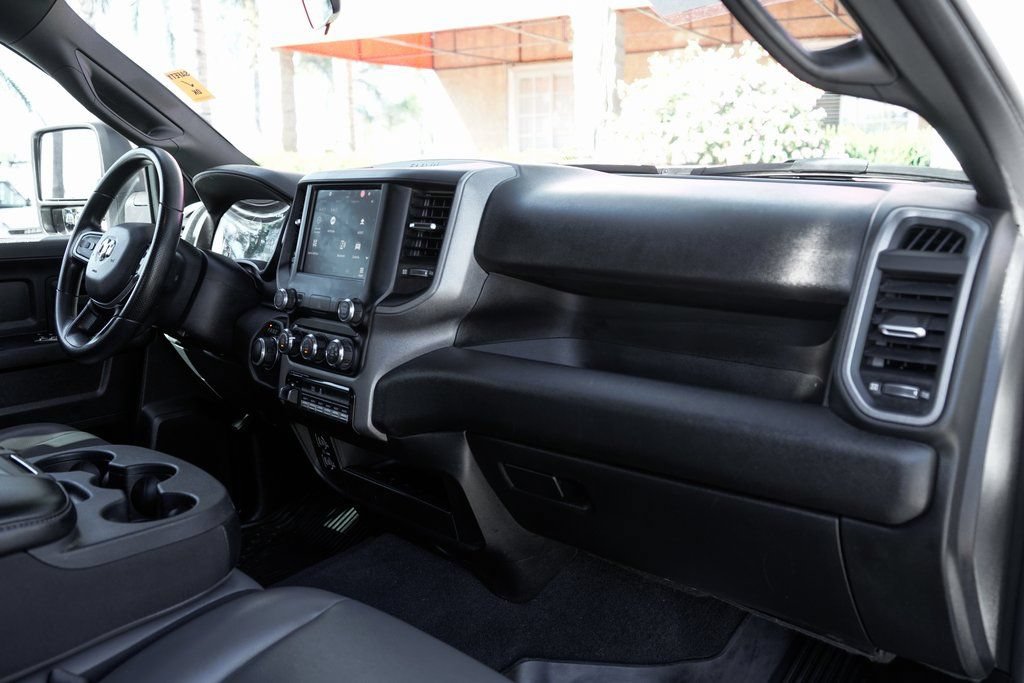 Used 2024 RAM 2500 Tradesman w/ Chrome Appearance Group RWD image 38
