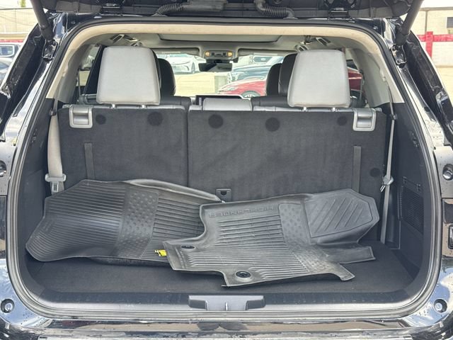 Used 2024 Toyota Highlander Platinum AWD/4WD image 37