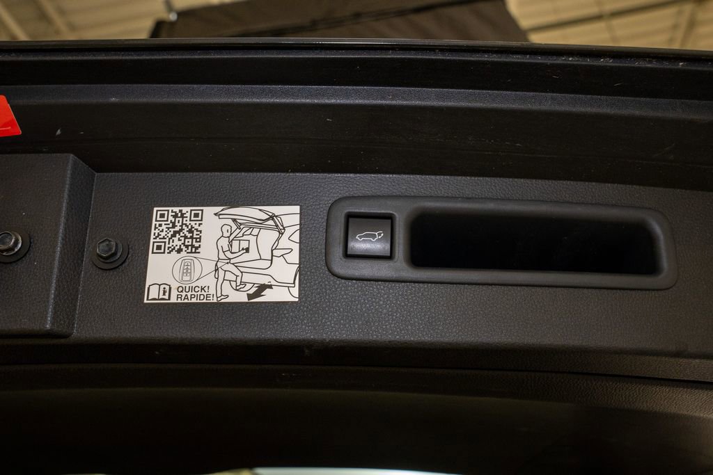 Used 2023 Toyota Highlander Bronze Edition image 7