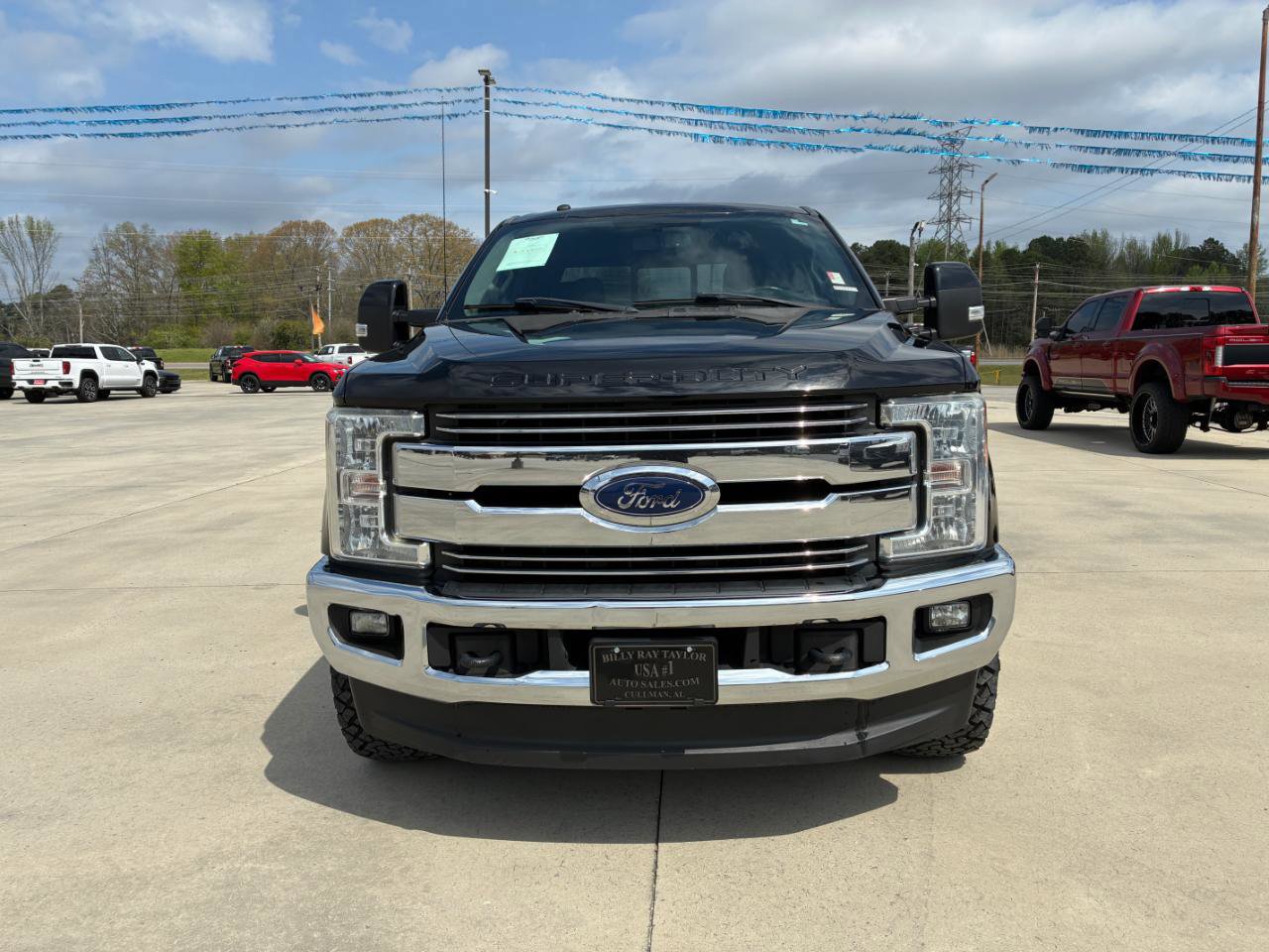 Used 2017 Ford F250 Lariat w/ Lariat Value Package image 3