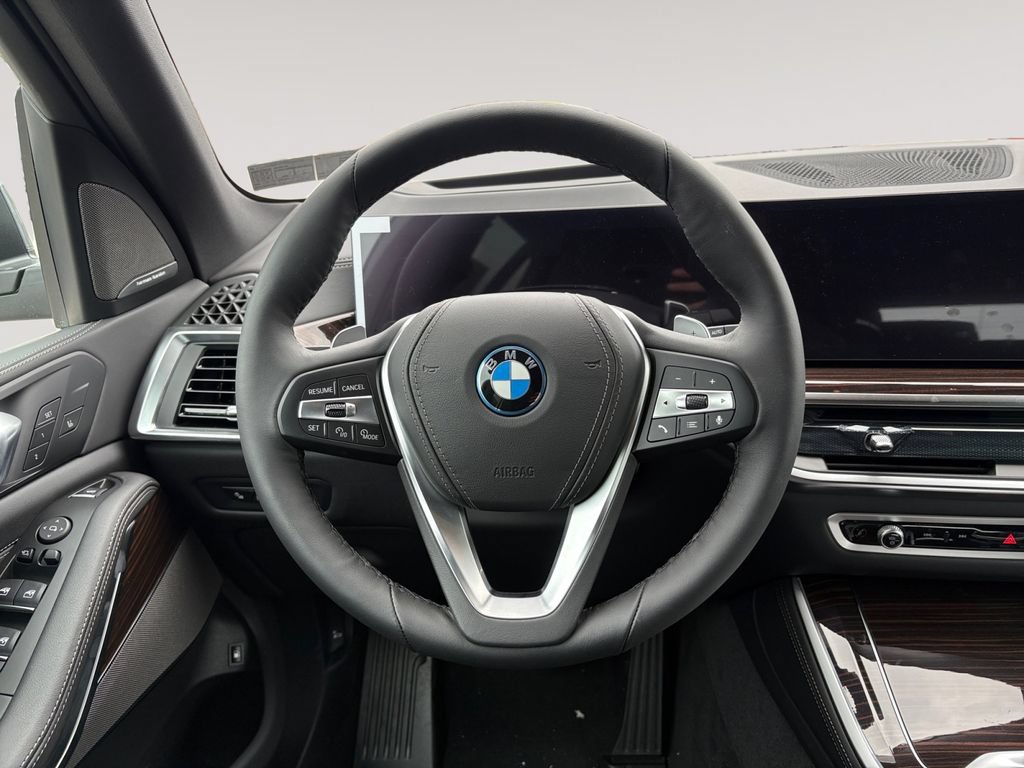 New 2026 BMW X5 xDrive50e w/ Climate Comfort Package AWD/4WD image 12