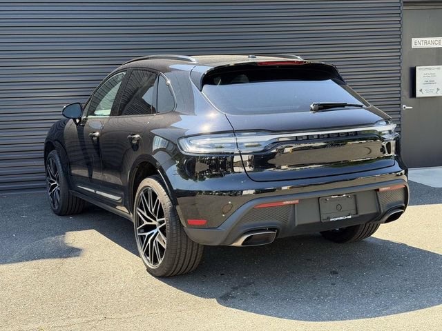 Used 2026 Porsche Macan AWD/4WD image 4