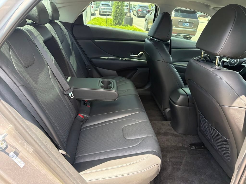 Certified 2023 Hyundai Elantra Limited w/ Cargo Package FWD image 13