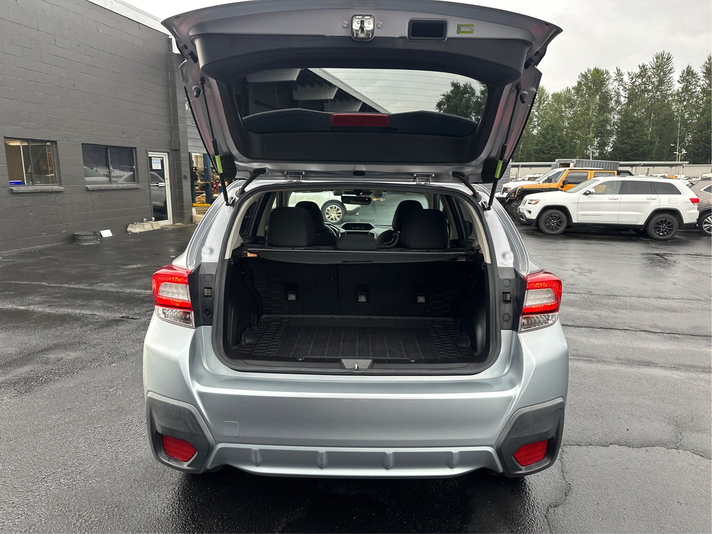 Used 2019 Subaru Crosstrek 2.0i Premium AWD/4WD image 11