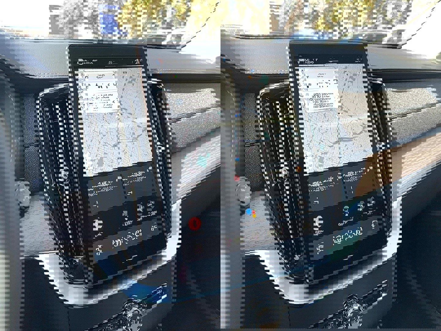 New 2025 Volvo XC90 T8 Core w/ Protection Package image 21