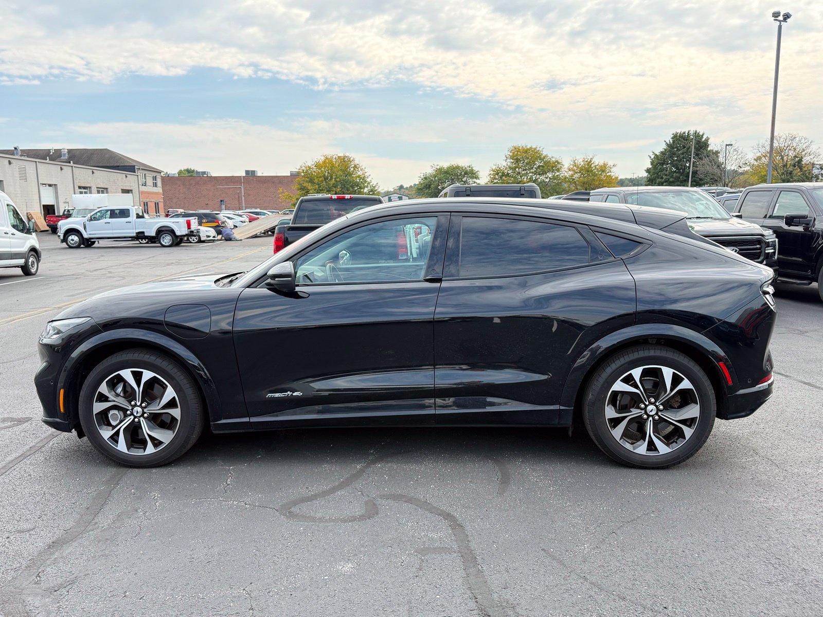 Used 2023 Ford Mustang Mach-E Premium AWD/4WD image 7