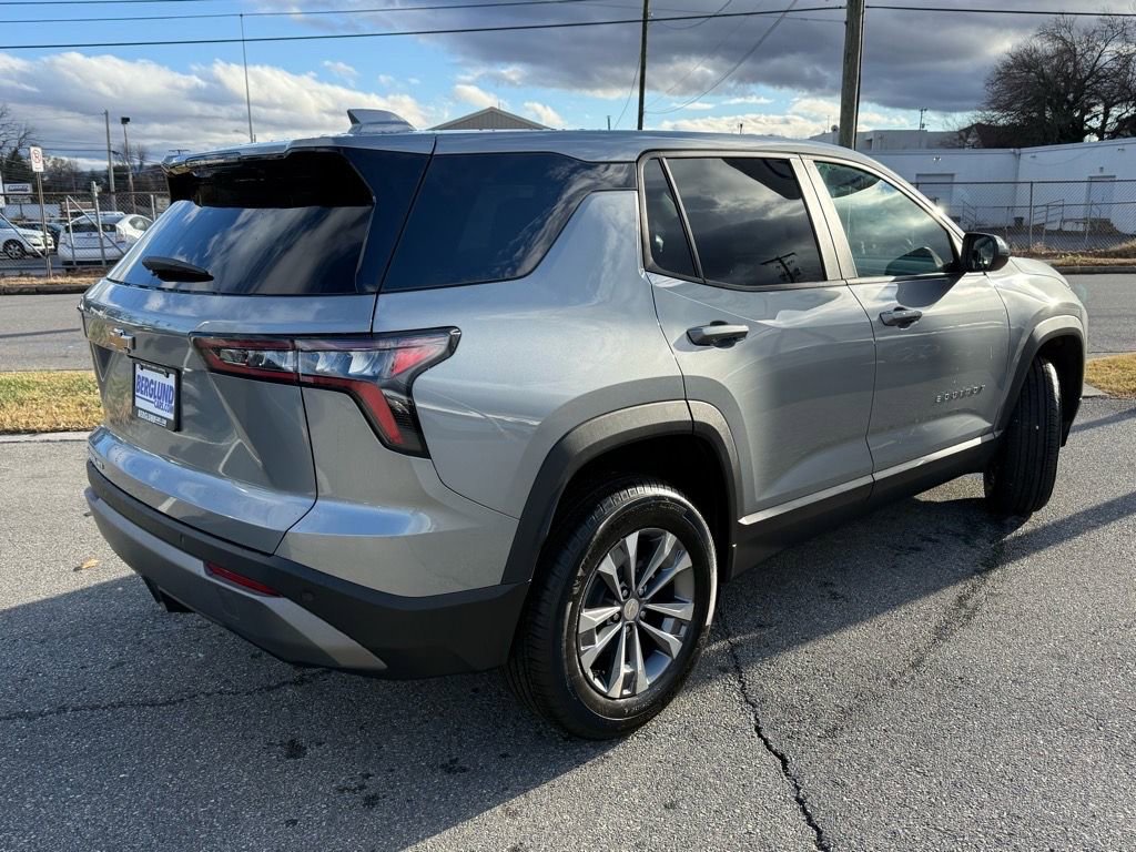 New 2026 Chevrolet Equinox LT image 4