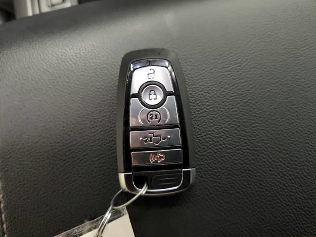 Used 2024 Ford F150 Lariat AWD/4WD image 31