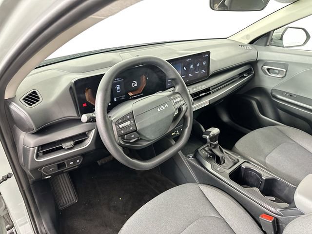 Used 2025 Kia K4 LXS FWD image 18