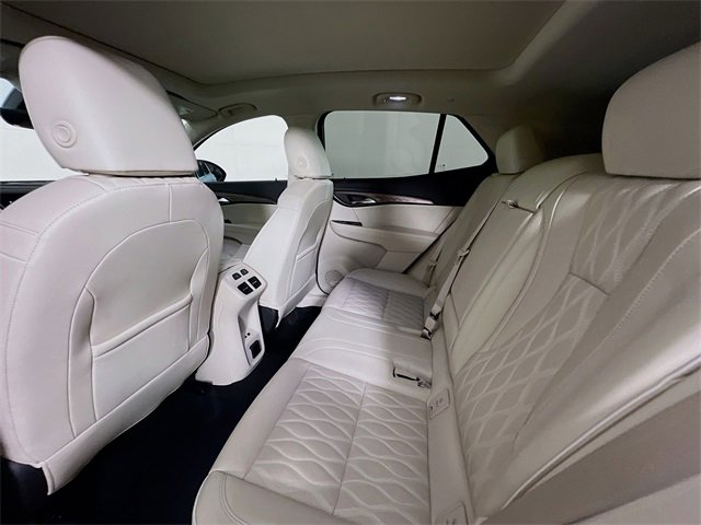 Used 2023 Buick Envision Avenir image 22