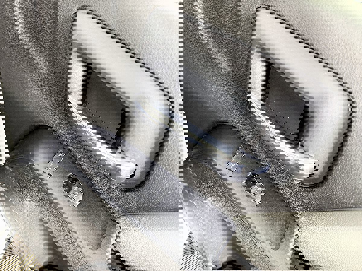 Used 2018 Chevrolet Silverado 1500 W/T AWD/4WD image 33