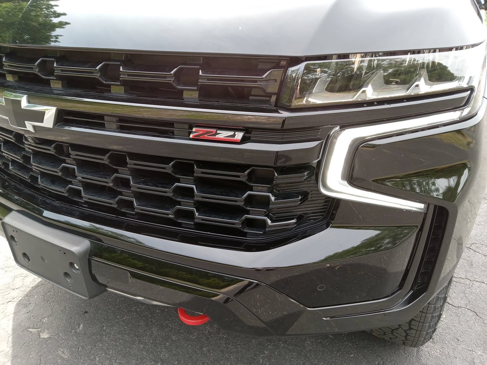 Used 2024 Chevrolet Tahoe Z71 w/ Luxury Package AWD/4WD image 7