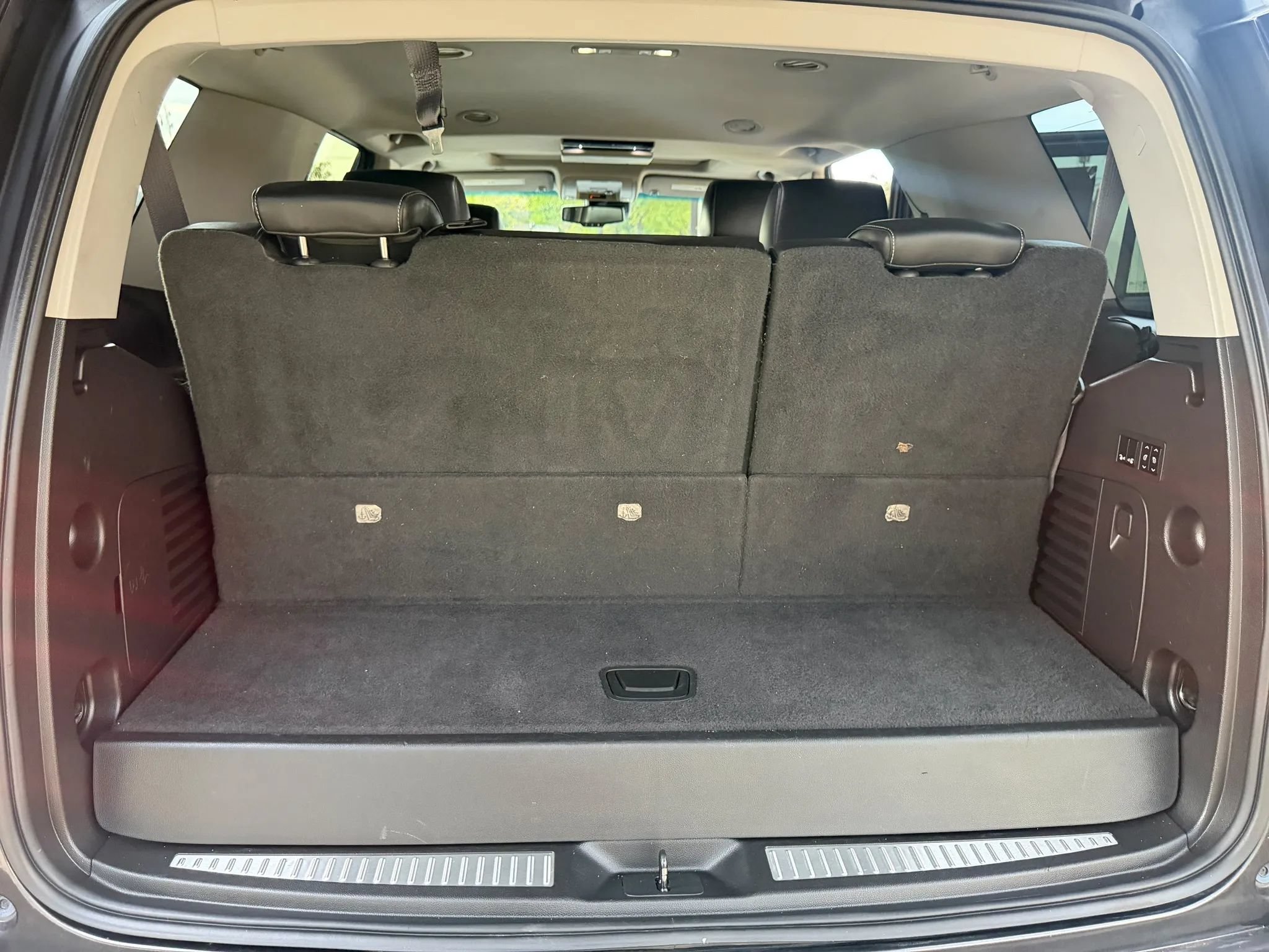 Used 2015 Chevrolet Tahoe LT RWD image 34
