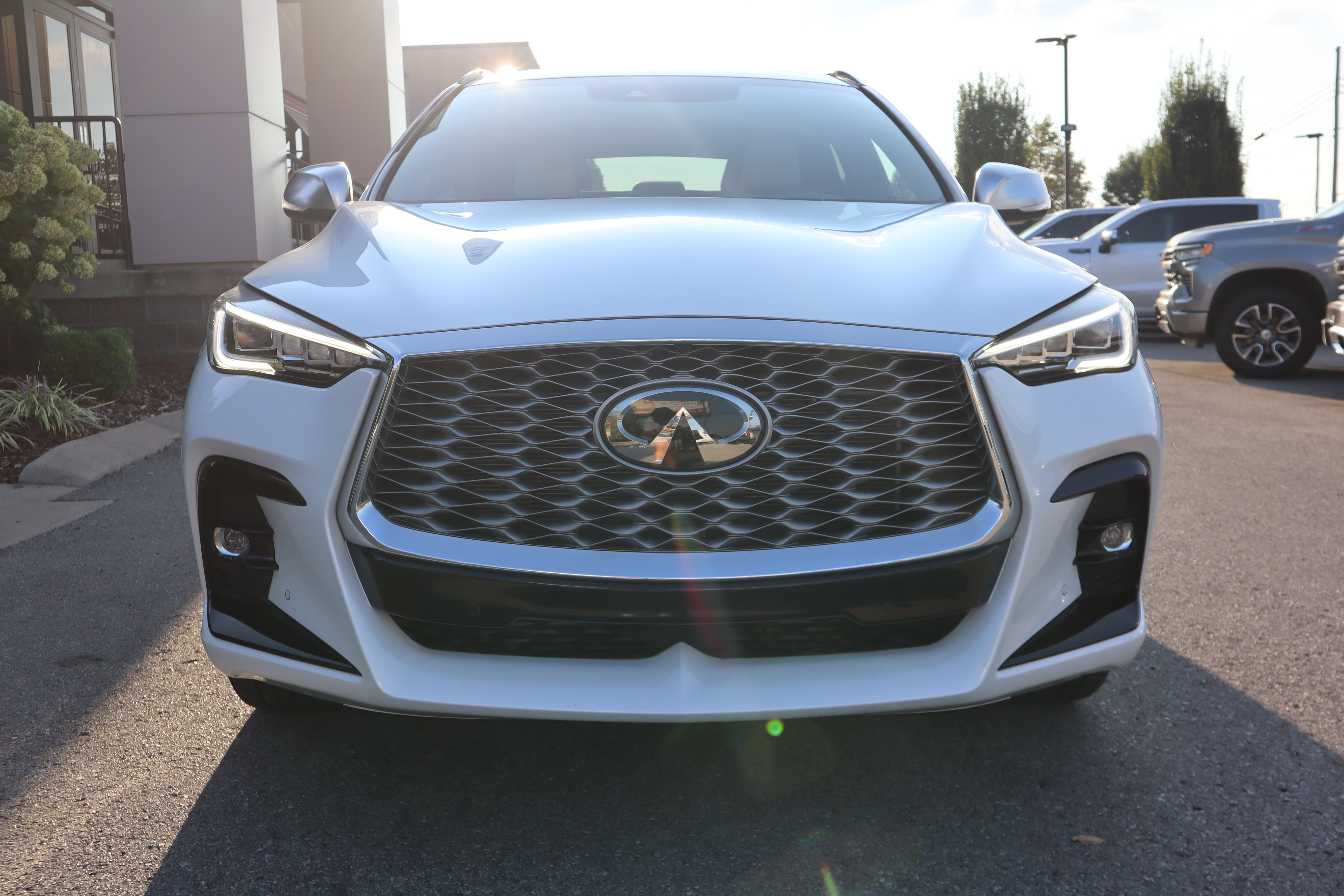 Used 2023 INFINITI QX55 Essential w/ Accent Package AWD/4WD image 4