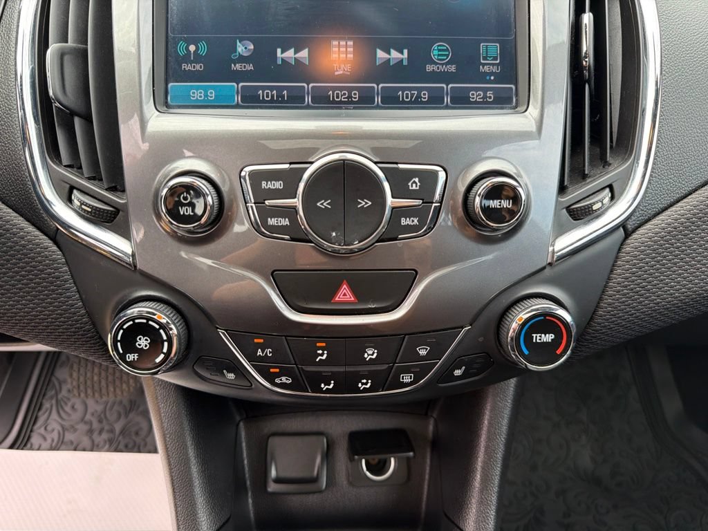 Used 2017 Chevrolet Cruze LT w/ Sun And Sound Package FWD image 18
