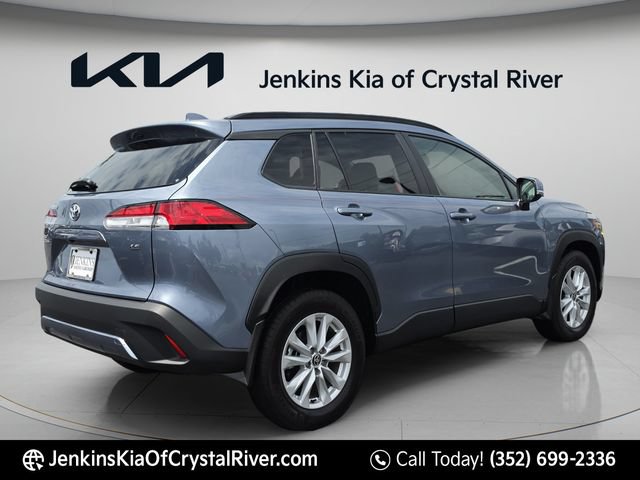 Used 2023 Toyota Corolla Cross LE FWD image 5