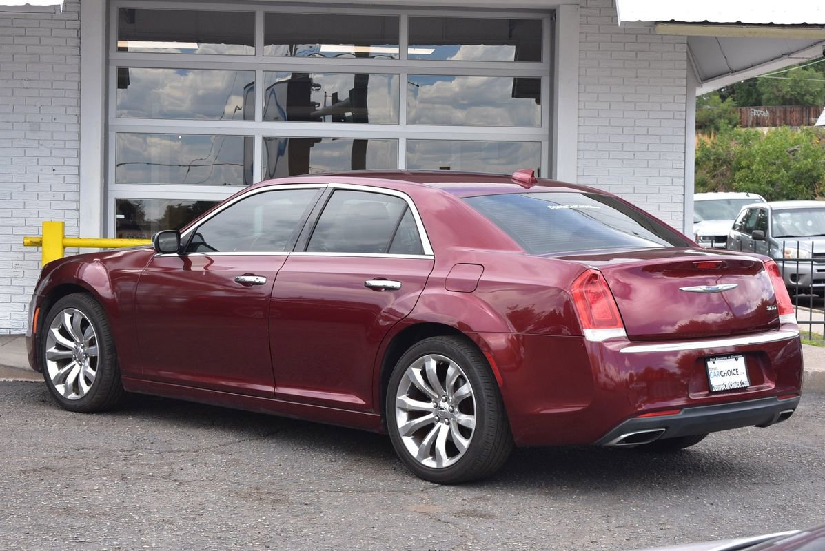 Used 2018 Chrysler 300 Limited image 4