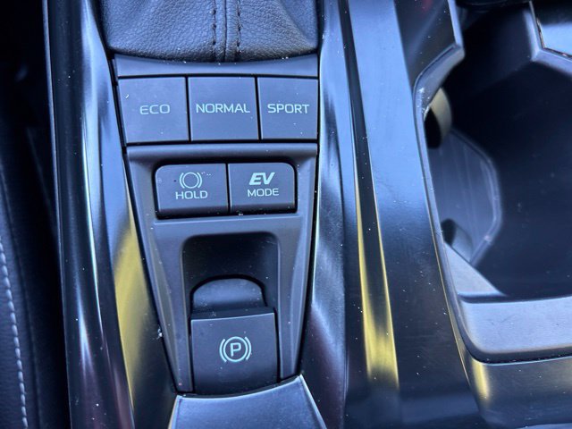 Used 2025 Toyota Camry SE w/ Multimedia Upgrade Package FWD image 18